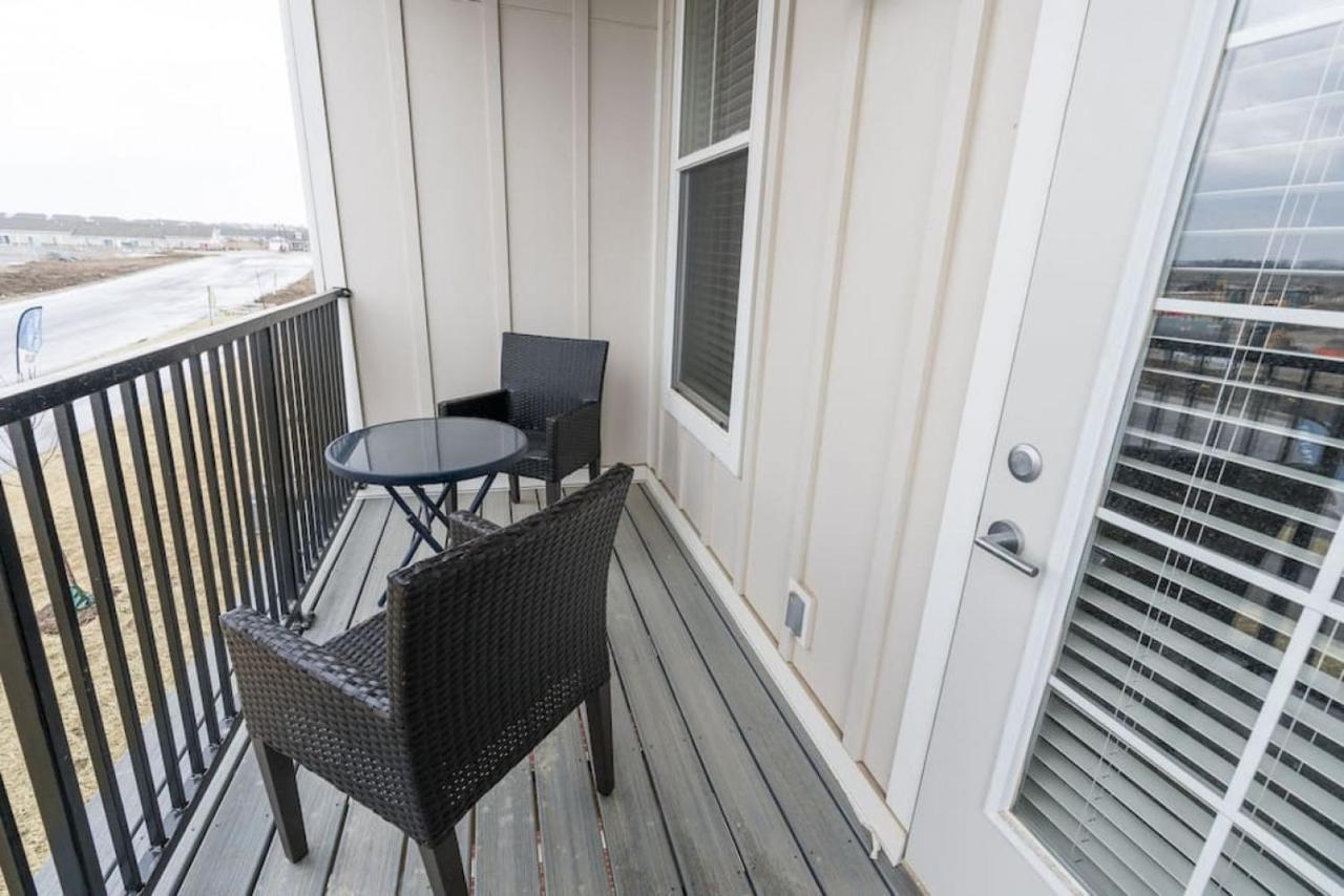 Private Room Whitetown - Shared Whitestown Экстерьер фото