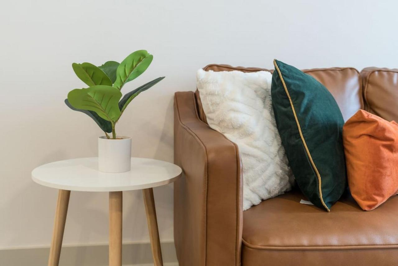Private Room Whitetown - Shared Whitestown Экстерьер фото